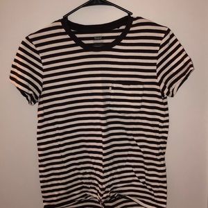 Levi’s t-shirt